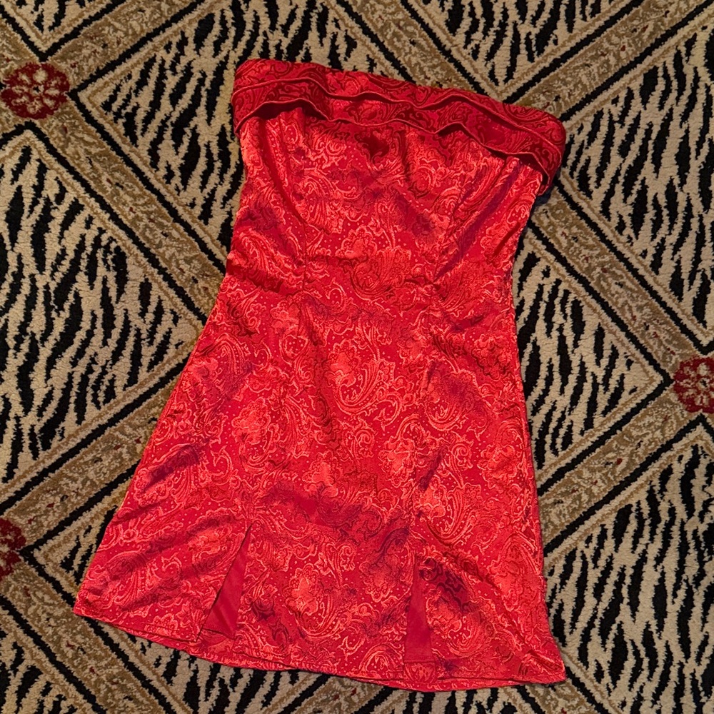 Lucy in the Sky Red Strapless Dress